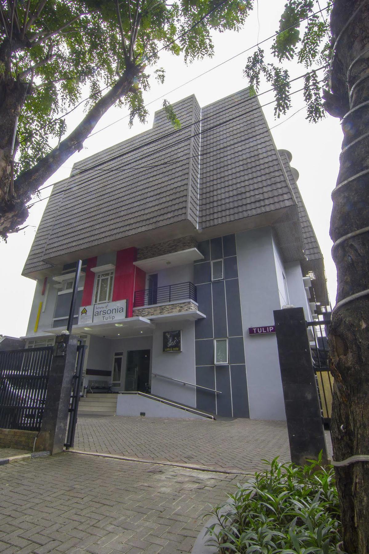 Hotel House Of Arsonia Tulip Jakarta Exteriér fotografie