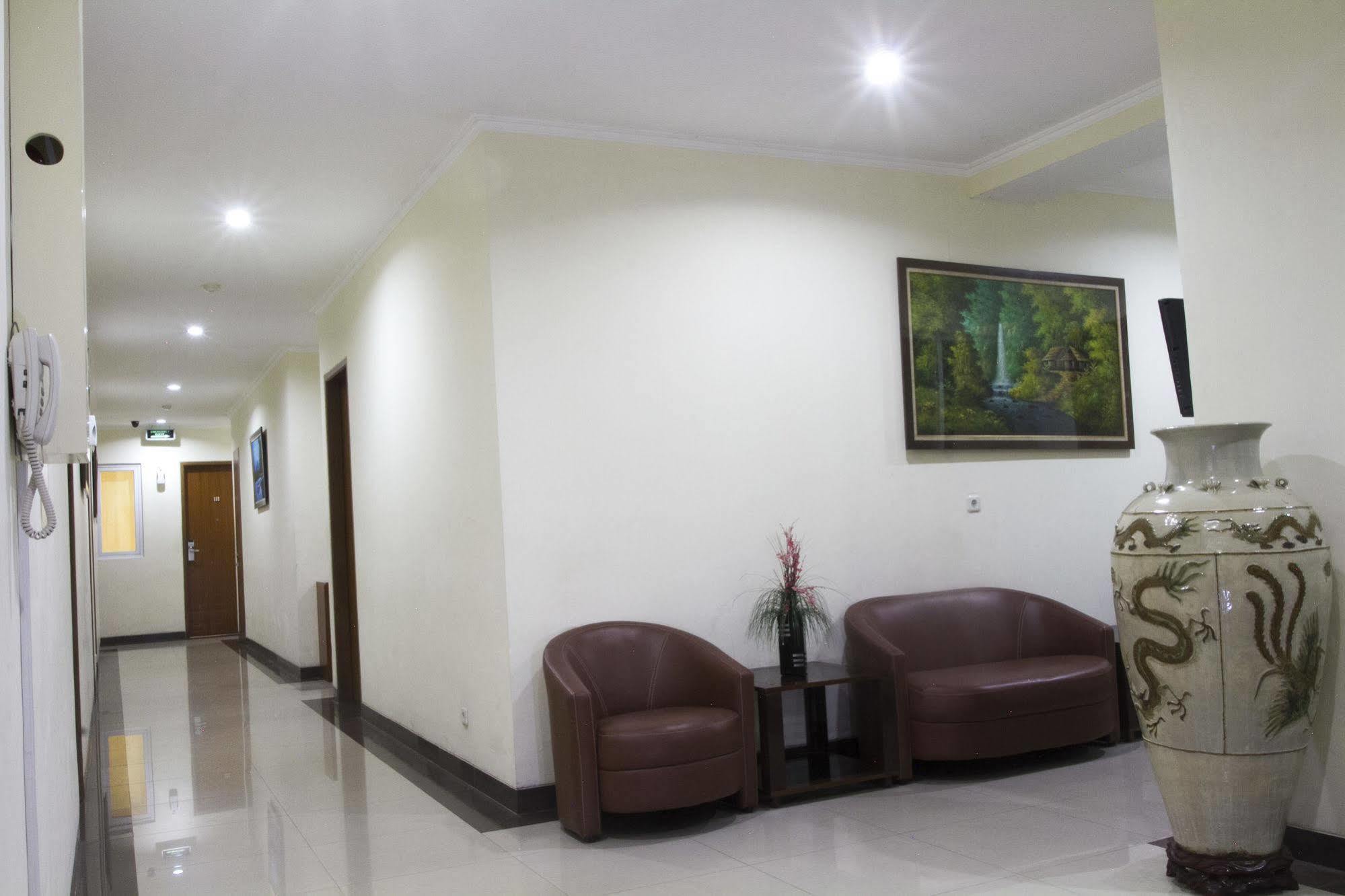 Hotel House Of Arsonia Tulip Jakarta Exteriér fotografie